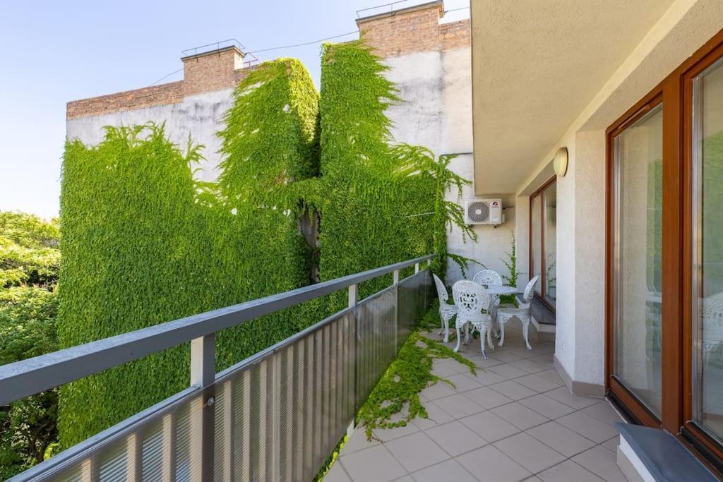 Venus - Szimpla Kert Penthouse Apartament